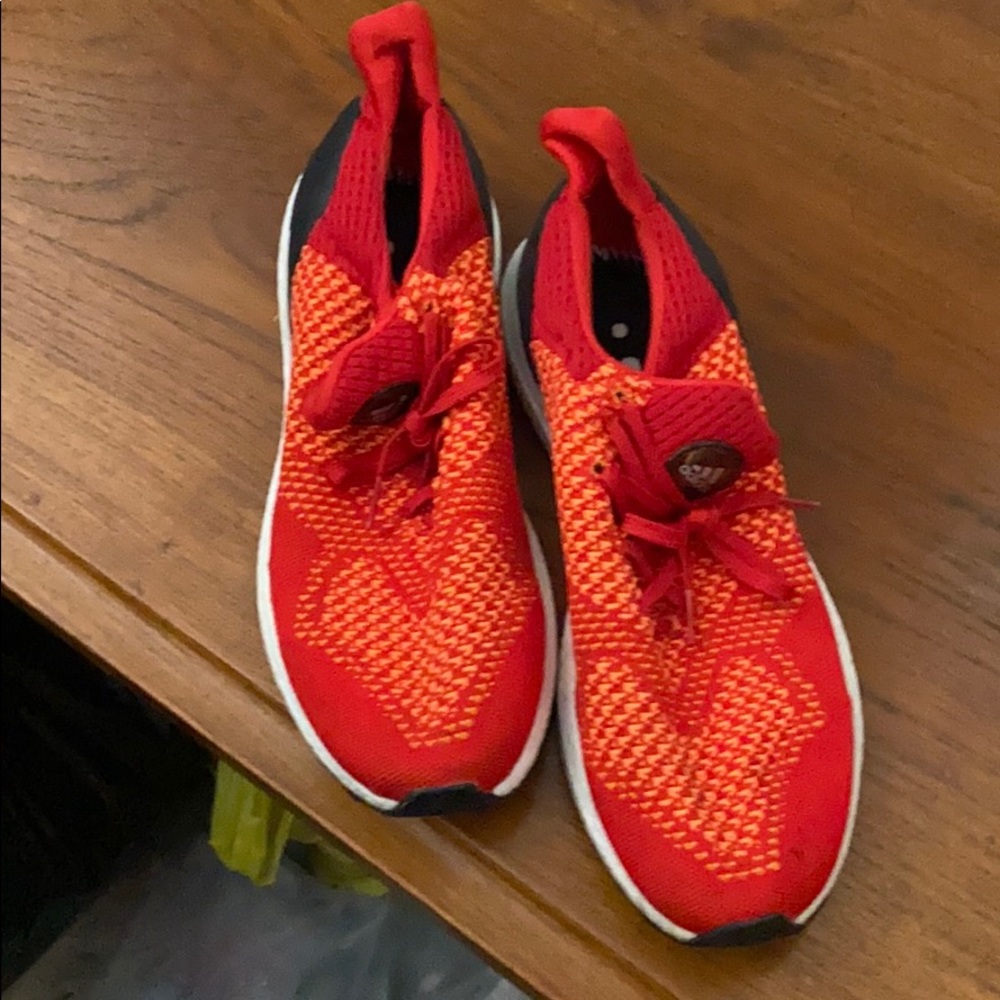Addidas Sneakers red & orange size 9.5